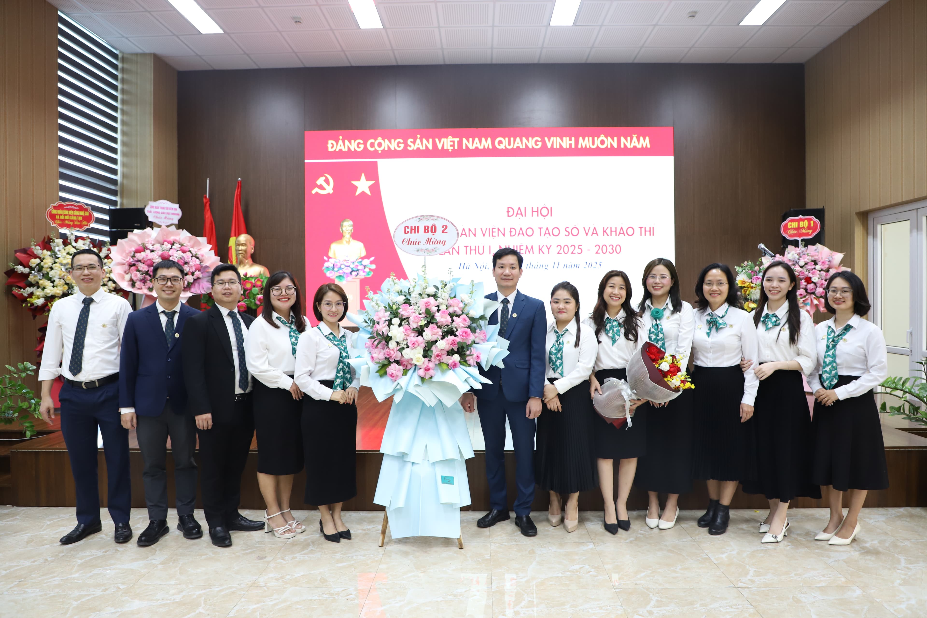Chi  bộ 2