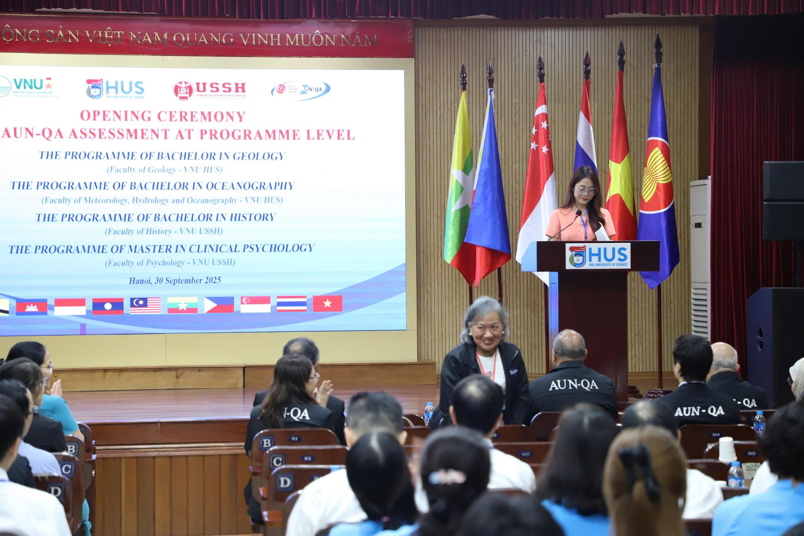 Giới thiệu đại biểu 2