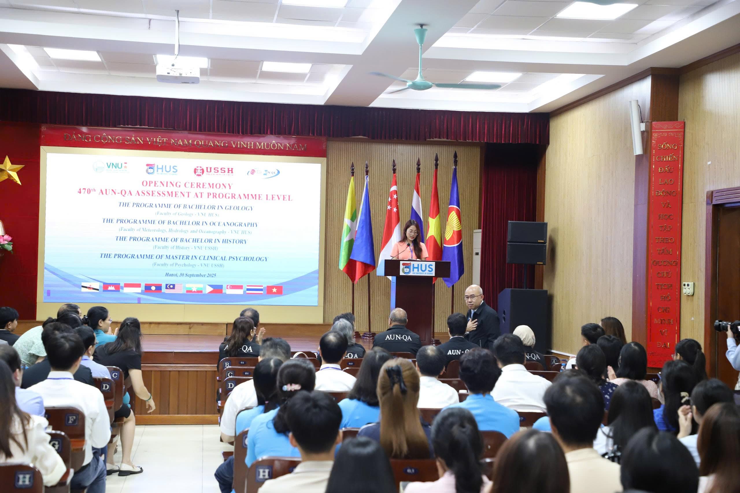 Giới thiệu đại biểu 3