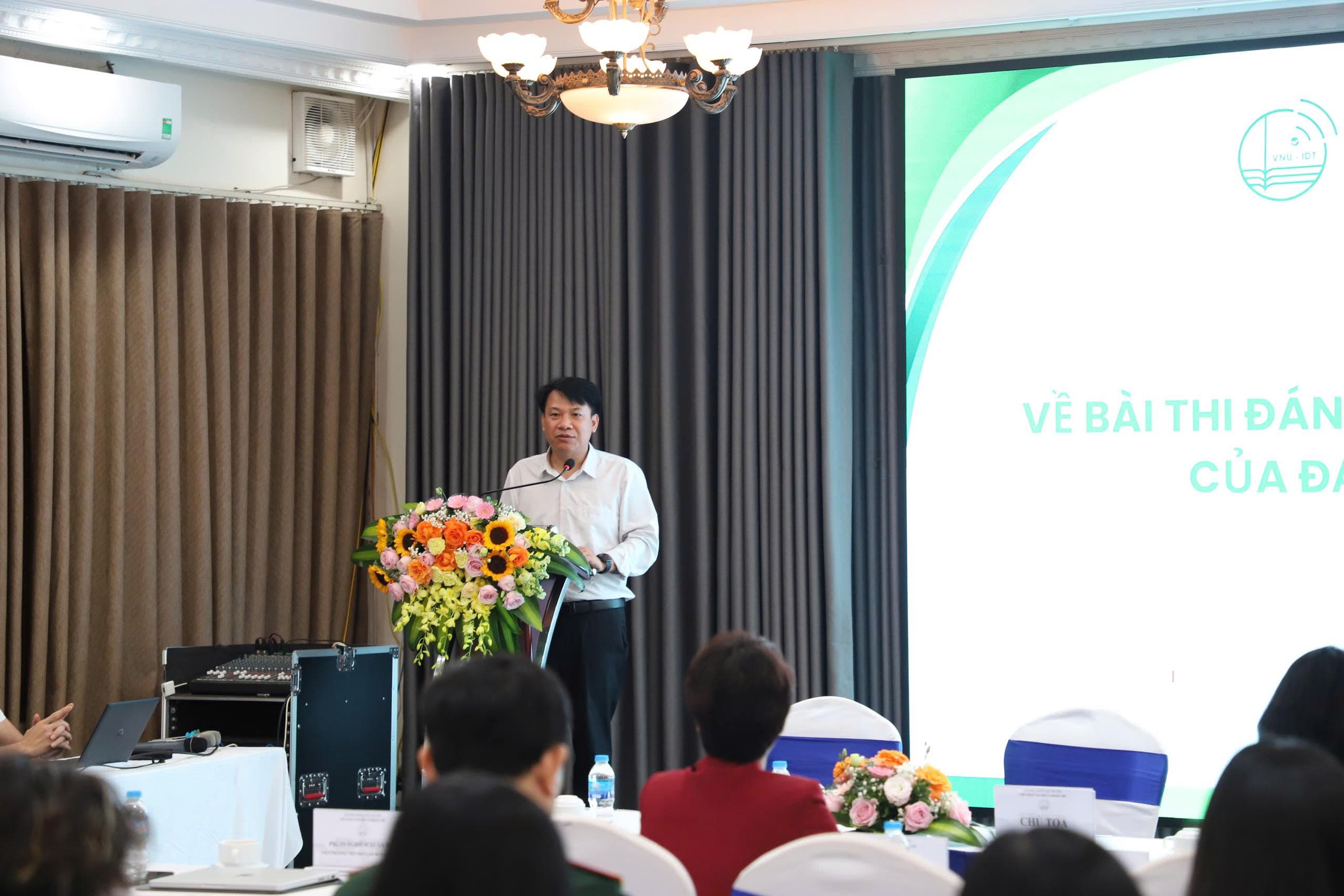 PGS.TS. Nghiêm Xuân Huy – Viện trưởng Viện Đào tạo số và Khảo thí phát biểu khai mạc tọa đàm