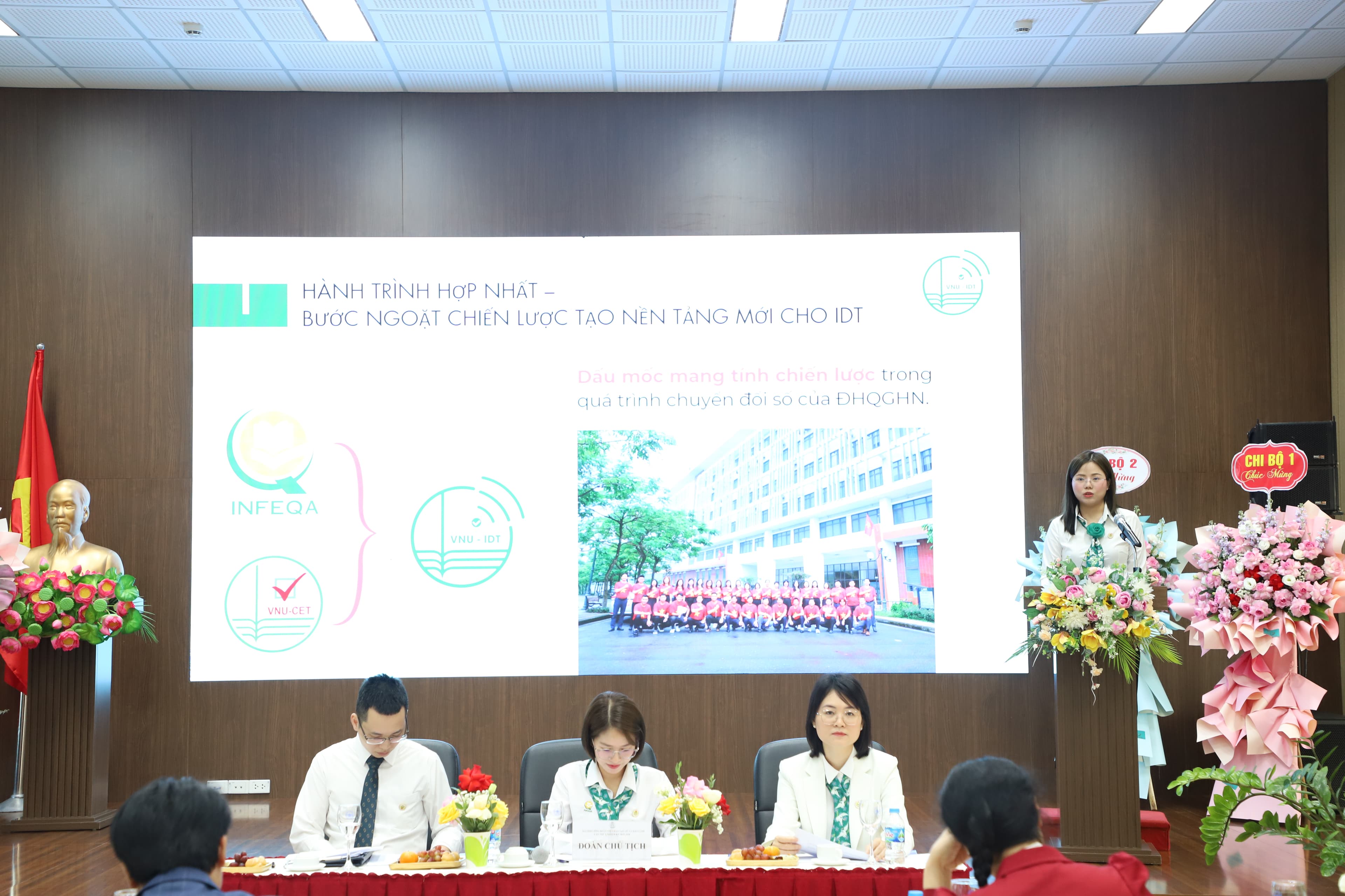 Chị Thư phát biểu